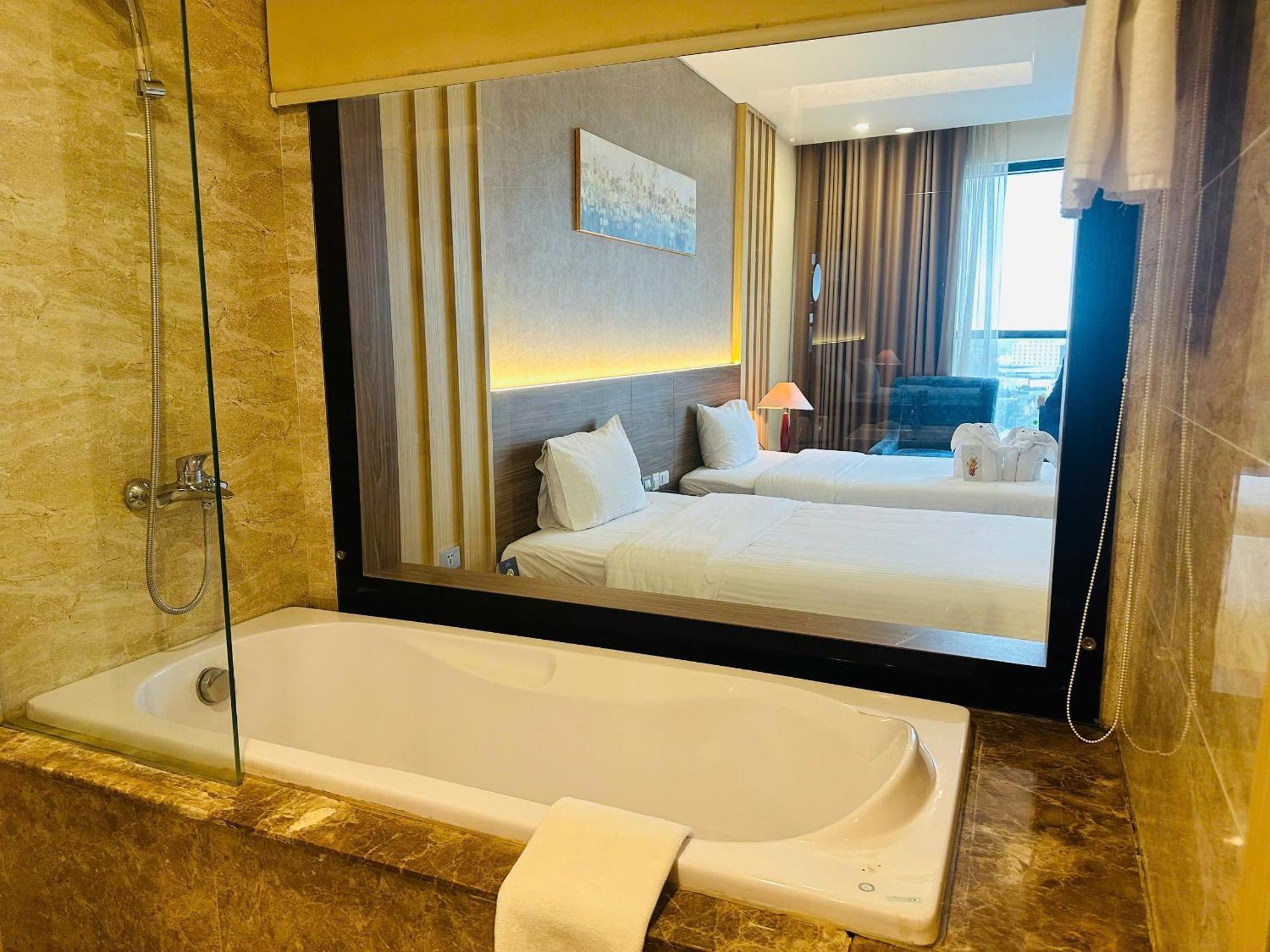 Muong Thanh Grand Quang Tri Hotel Екстер'єр фото